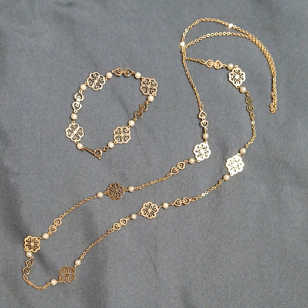 CLEAROUT‼️Vintage Avon Gold Necklace Bracelet Set Elegant Jewelry